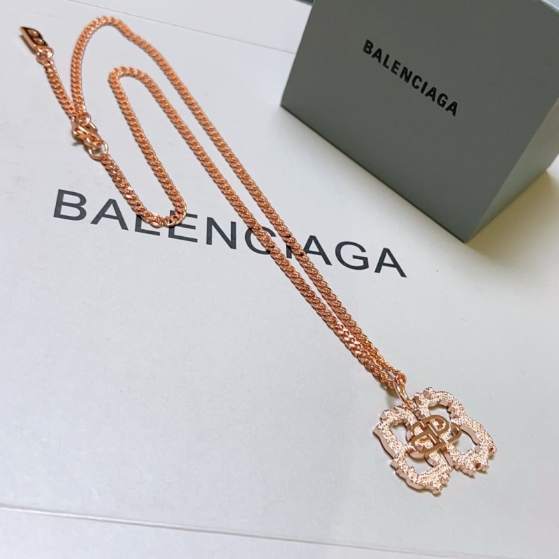 Ba1en*iaga necklaces